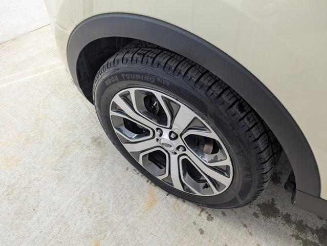 Photo of 2018 Platinum Ford Explorer