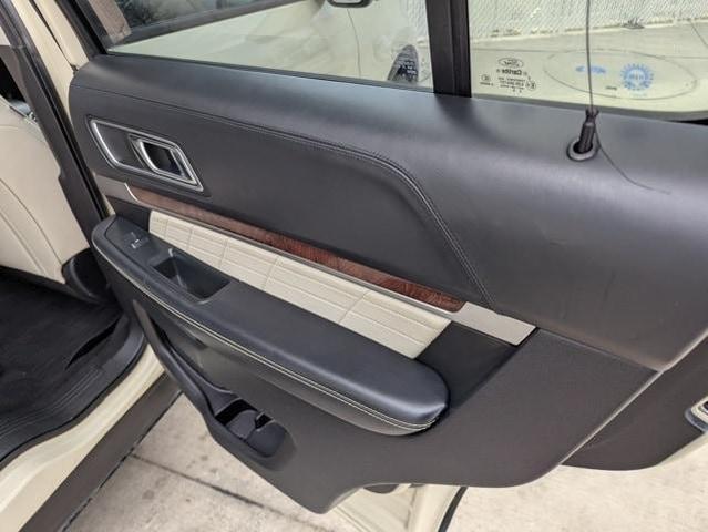 Photo of 2018 Platinum Ford Explorer