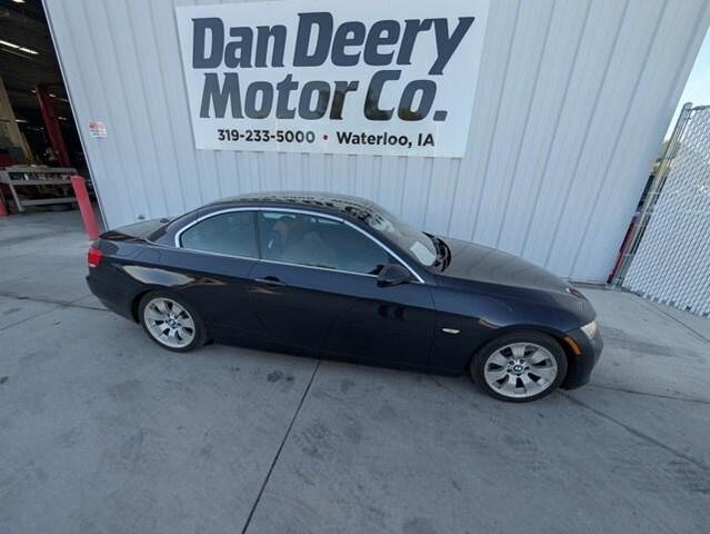 Photo of 2008 Monaco Blue Metallic BMW 335