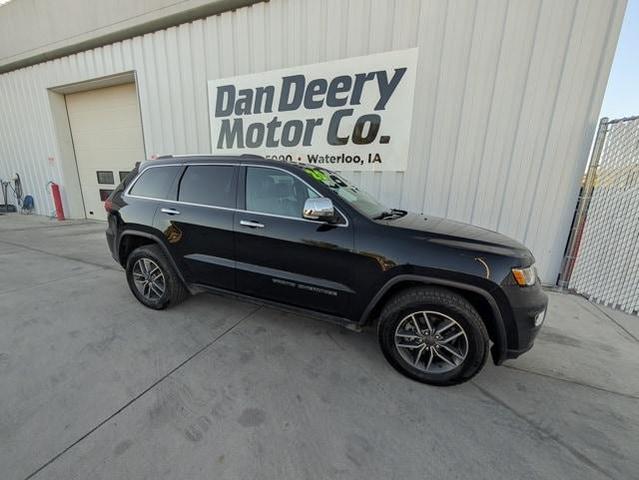 Photo of 2020 Diamond Black Jeep Grand Cherokee