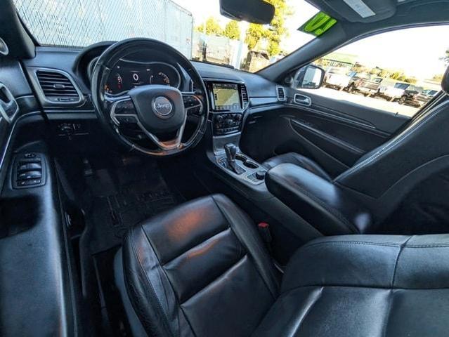 Photo of 2020 Diamond Black Jeep Grand Cherokee