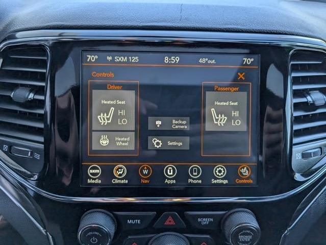 Photo of 2020 Diamond Black Jeep Grand Cherokee