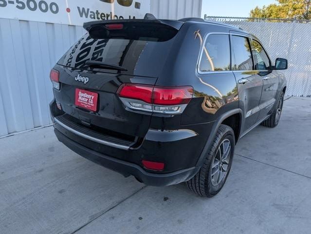 Photo of 2020 Diamond Black Jeep Grand Cherokee