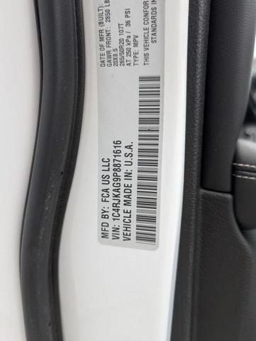 Photo of 2023 Bright White Clearcoat Jeep Grand Cherokee L