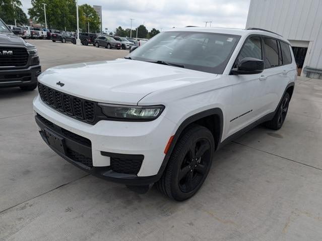 Photo of 2023 Bright White Clearcoat Jeep Grand Cherokee L