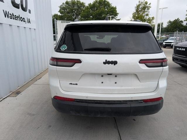 Photo of 2023 Bright White Clearcoat Jeep Grand Cherokee L