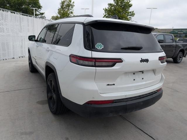 Photo of 2023 Bright White Clearcoat Jeep Grand Cherokee L