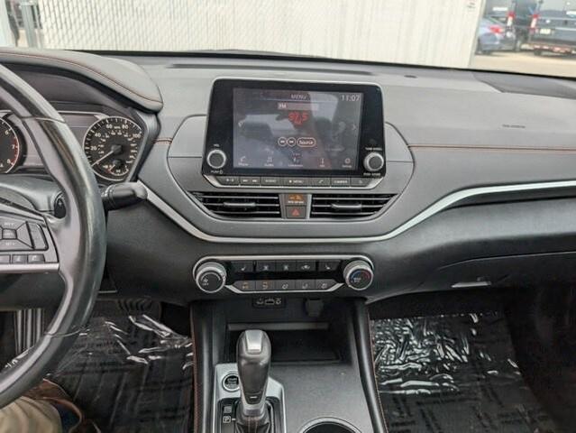 Photo of 2019 Gun Metallic Nissan Altima