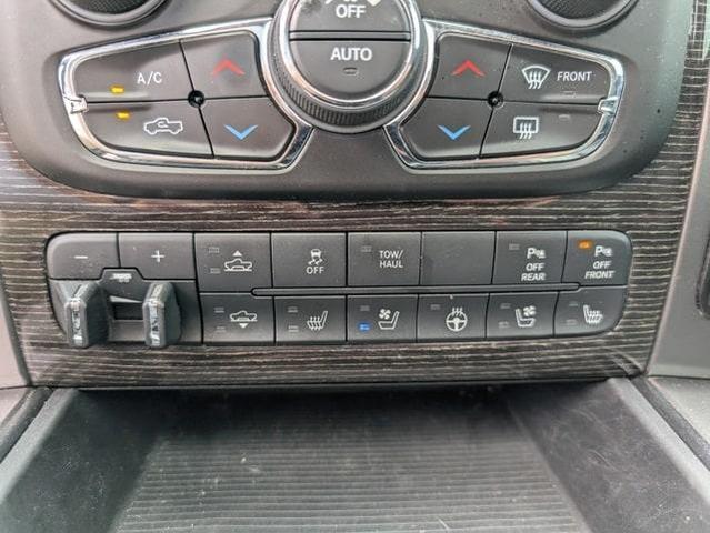 Photo of 2015 Black Clearcoat RAM 1500