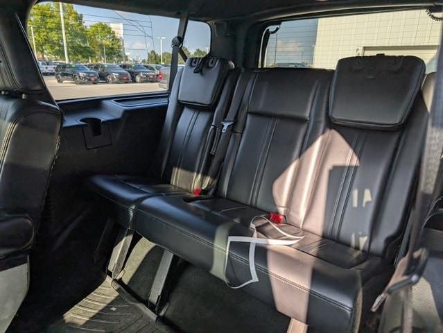Photo of 2015 Tuxedo Black Metallic Lincoln Navigator