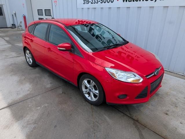 Photo of 2014 Race Red Ford Focus