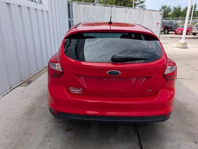Photo of 2014 Race Red Ford Focus