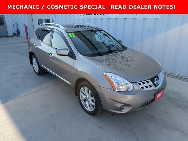 Photo of 2011 Platinum Graphite Nissan Rogue