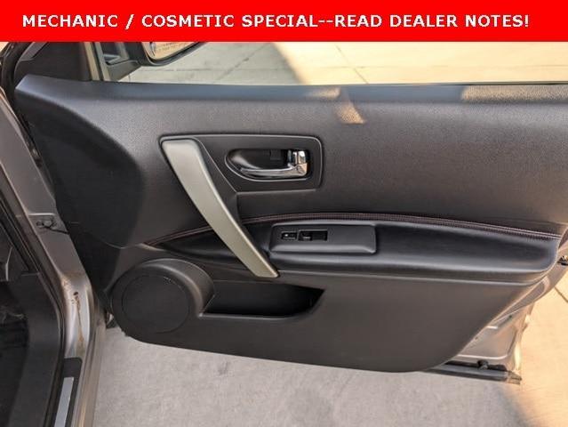 Photo of 2011 Platinum Graphite Nissan Rogue