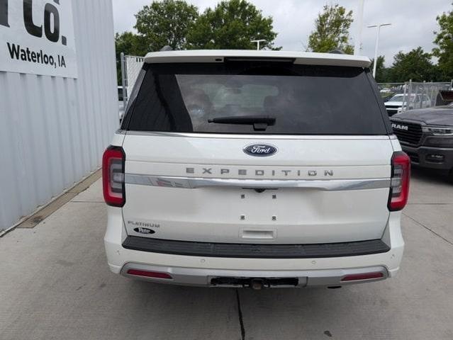 Photo of 2024 Star White Ford Expedition