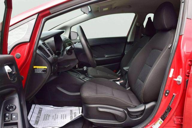 Photo of 2016 Crimson Red Metallic Kia Forte