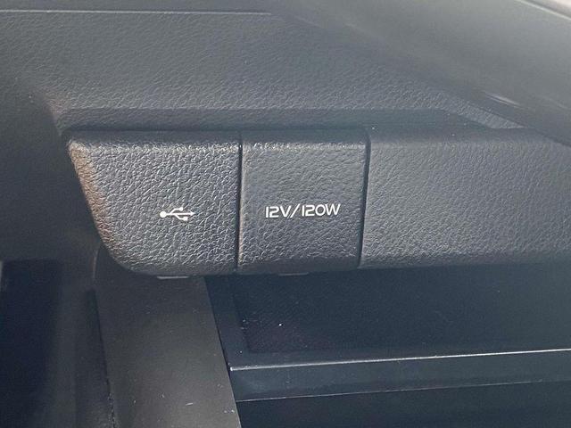 Photo of 2024 Celestial Silver Metallic/Midnight Black Metallic Toyota Camry