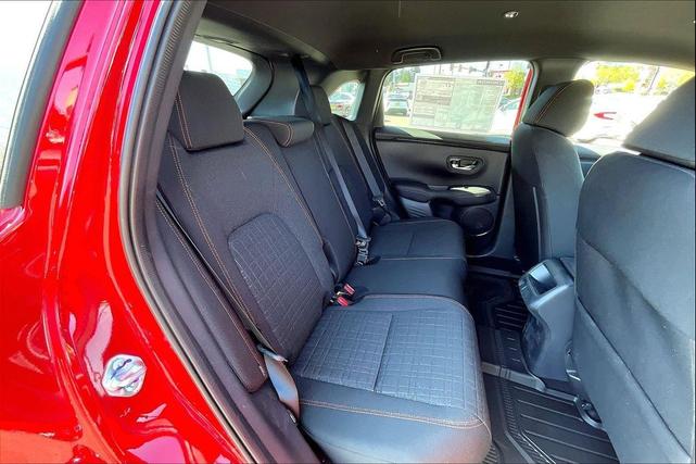 Photo of 2025 Milano Red Honda HR-V