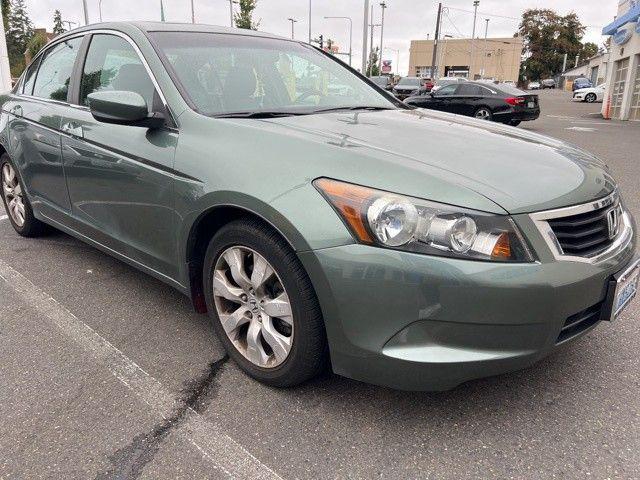 Photo of 2010 Mystic Green Metallic Honda Accord