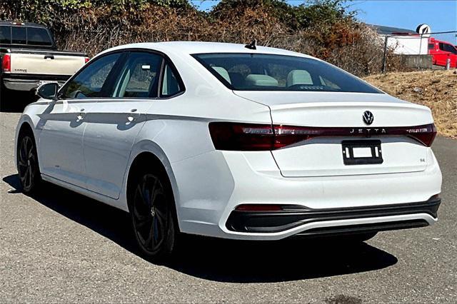 Photo of 2025 Pure White Volkswagen Jetta