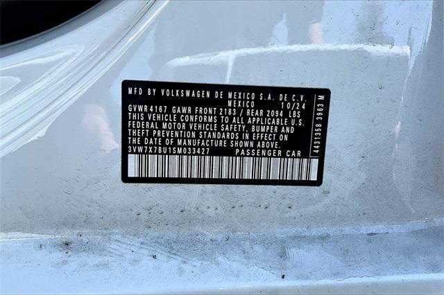 Photo of 2025 Pure White Volkswagen Jetta