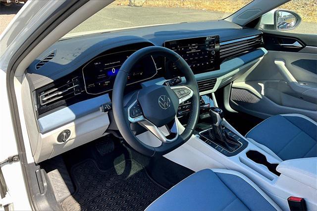 Photo of 2025 Pure White Volkswagen Jetta