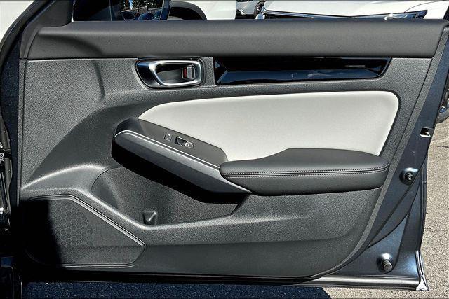 Photo of 2026 Gold Honda Civic Hybrid