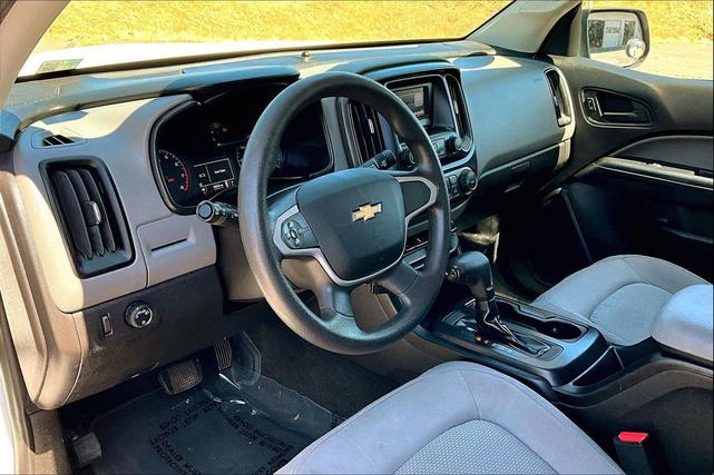 Photo of 2015 Summit White Chevrolet Colorado