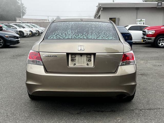 Photo of 2009 Bold Beige Metallic Honda Accord