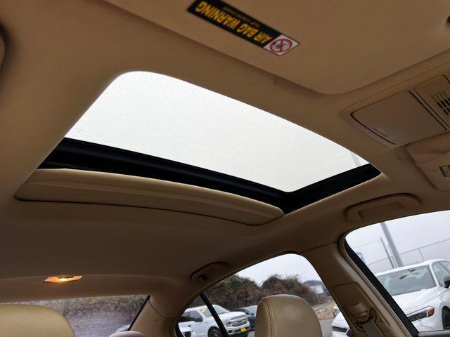 Photo of 2009 Bold Beige Metallic Honda Accord