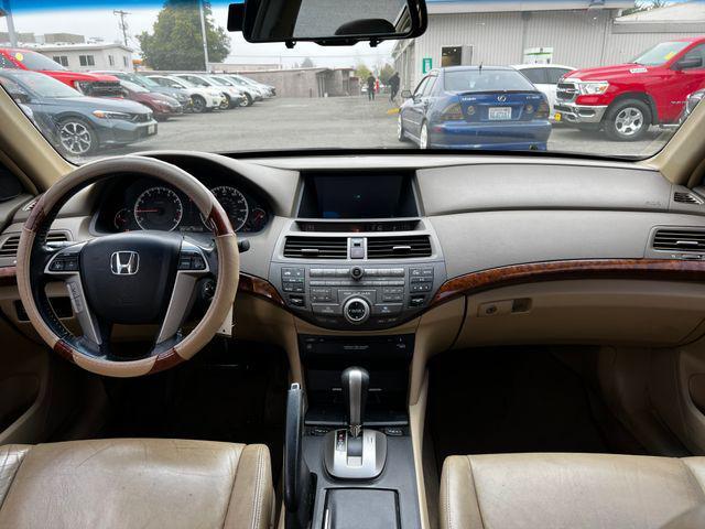 Photo of 2009 Bold Beige Metallic Honda Accord