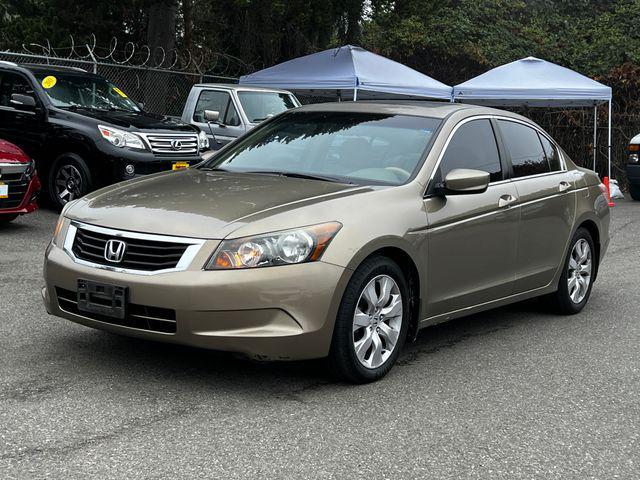 Photo of 2009 Bold Beige Metallic Honda Accord