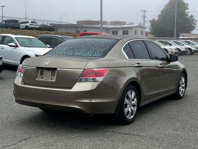 Photo of 2009 Bold Beige Metallic Honda Accord