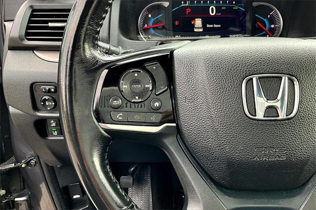 Photo of 2022 Modern Steel Metallic Honda Pilot