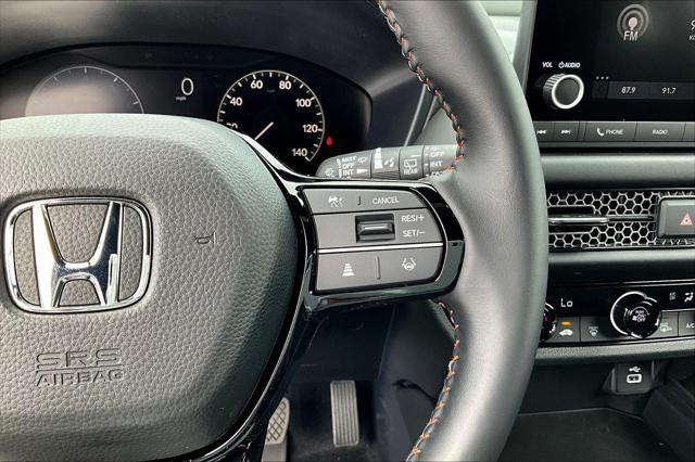 Photo of 2025 Platinum White Pearl Honda HR-V