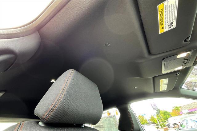 Photo of 2025 Platinum White Pearl Honda HR-V