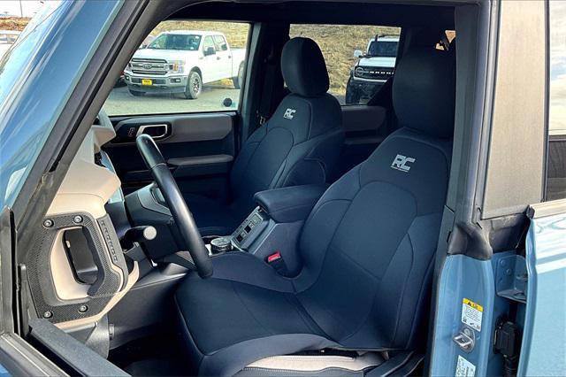 Photo of 2023 OXFORD WHITE Ford Bronco