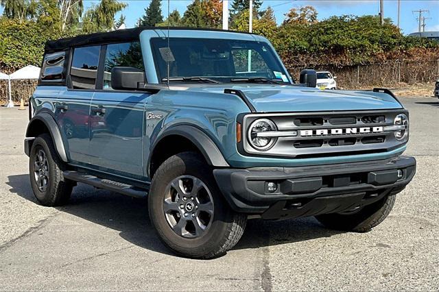 Photo of 2023 OXFORD WHITE Ford Bronco