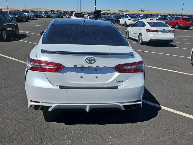 Photo of 2019 Wind Chill Pearl/Midnight Black Metallic Toyota Camry