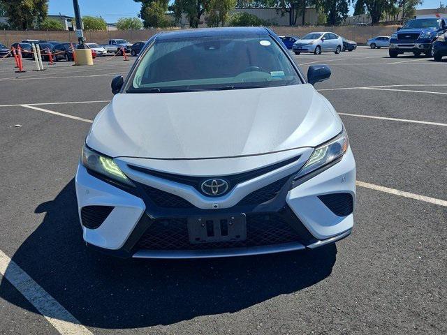 Photo of 2019 Wind Chill Pearl/Midnight Black Metallic Toyota Camry