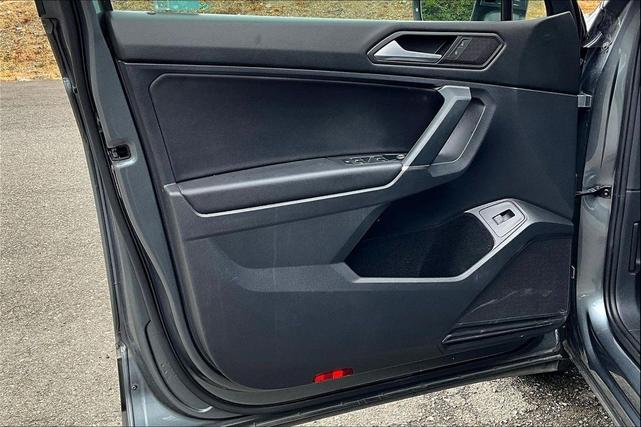 Photo of 2020 Platinum Gray Metallic Volkswagen Tiguan