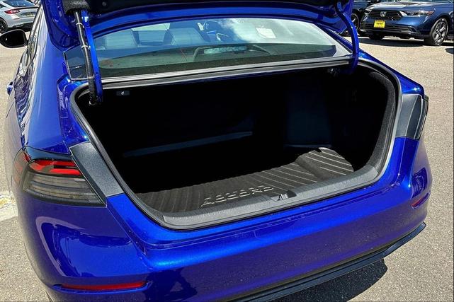 Photo of 2025 Still Night Pearl Honda Accord Hybrid