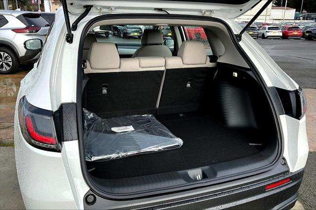 Photo of 2025 Platinum White Pearl Honda HR-V