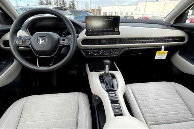 Photo of 2025 Platinum White Pearl Honda HR-V