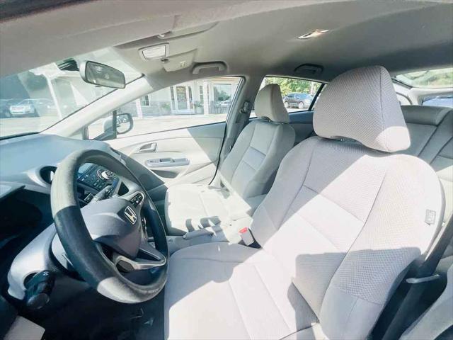 Photo of 2010 Spectrum White Pearl Honda Insight