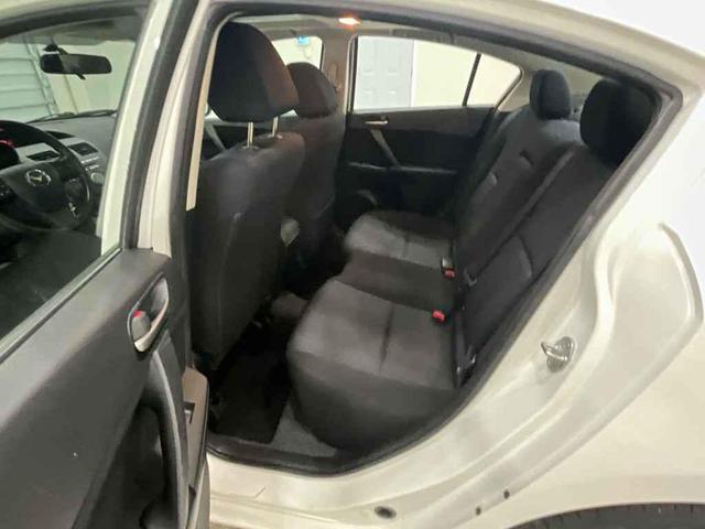 Photo of 2010 Crystal White Pearl Mica Mazda Mazda3