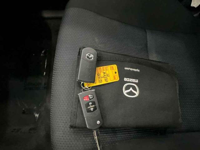Photo of 2010 Crystal White Pearl Mica Mazda Mazda3