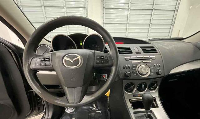 Photo of 2010 Gray Mazda Mazda3