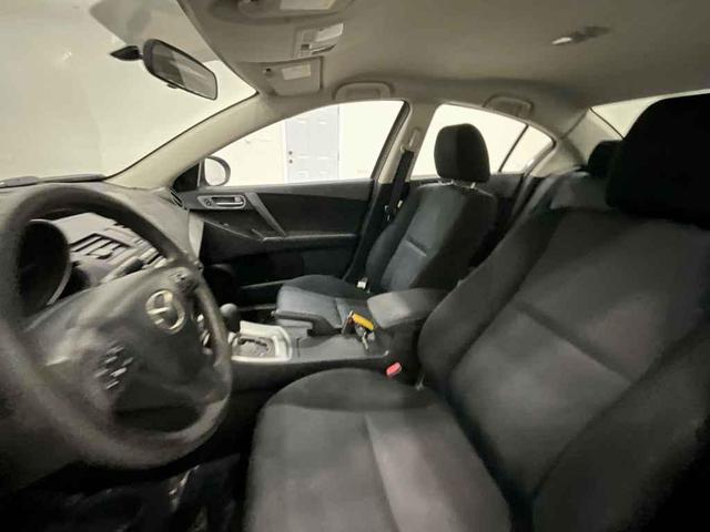 Photo of 2010 Gray Mazda Mazda3