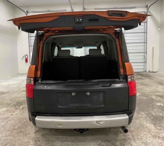 Photo of 2008 Tangerine Metallic Honda Element
